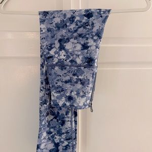 Lululemon floral Run with the Waves leggings